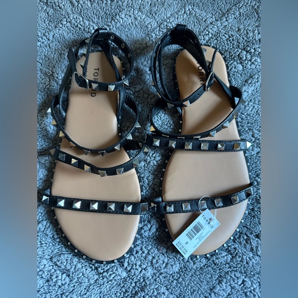 🆕 Torrid Studded Gladiator Sandal (WW) size 8 - Picture 6 of 9